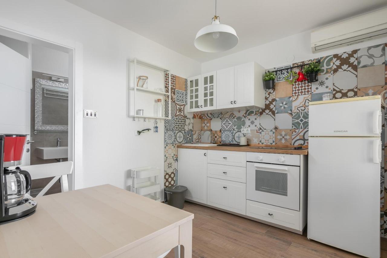 Ferienwohnung La Casa Di Nonno Milna  Exterior foto