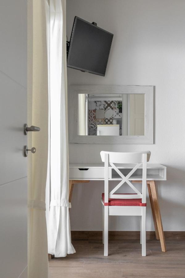 Ferienwohnung La Casa Di Nonno Milna  Exterior foto