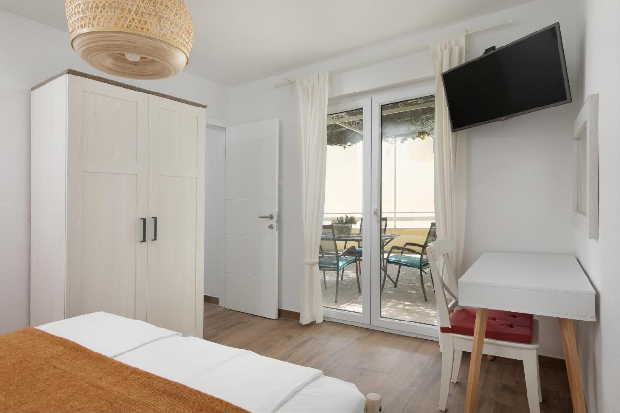 Ferienwohnung La Casa Di Nonno Milna  Exterior foto