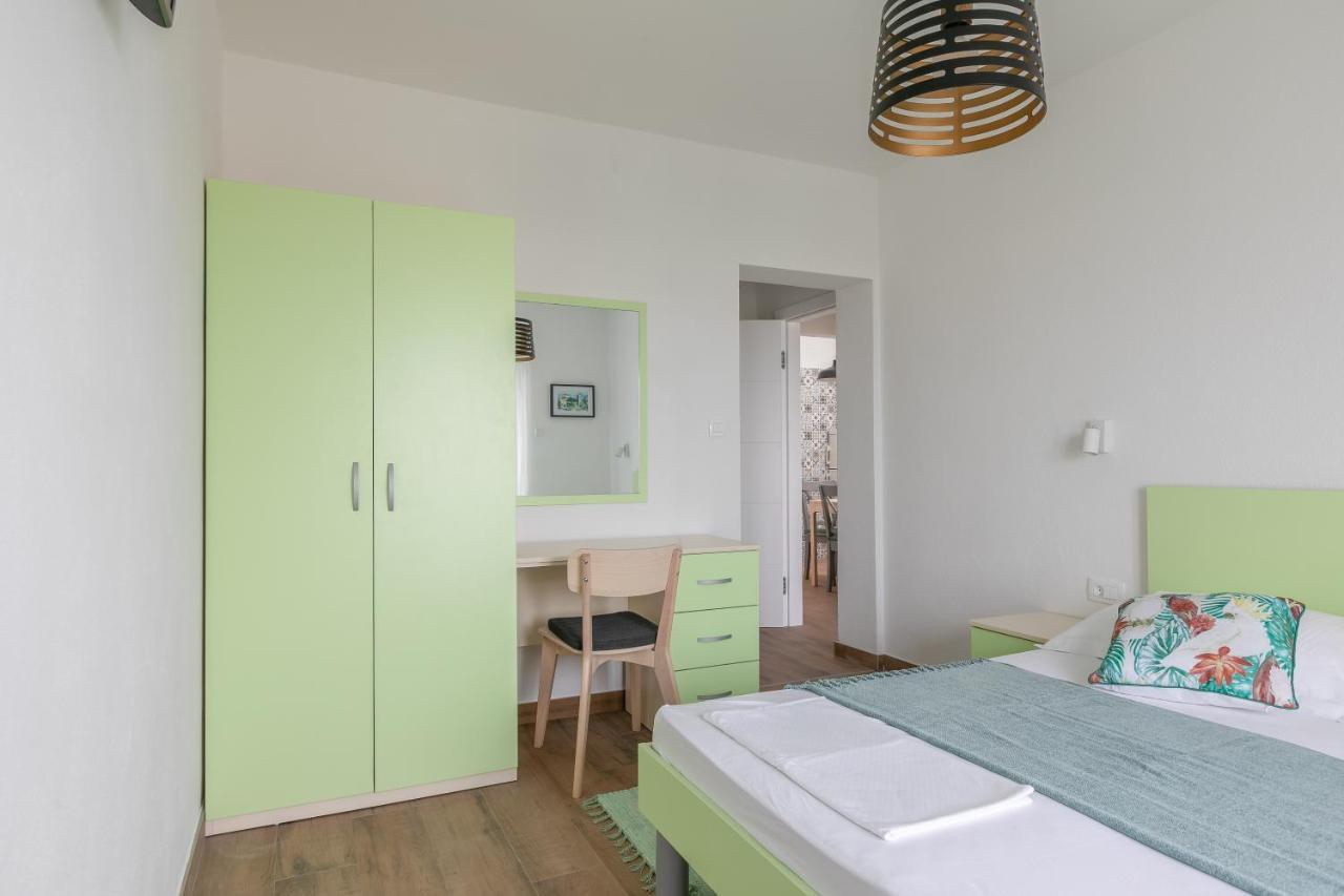 Ferienwohnung La Casa Di Nonno Milna  Exterior foto