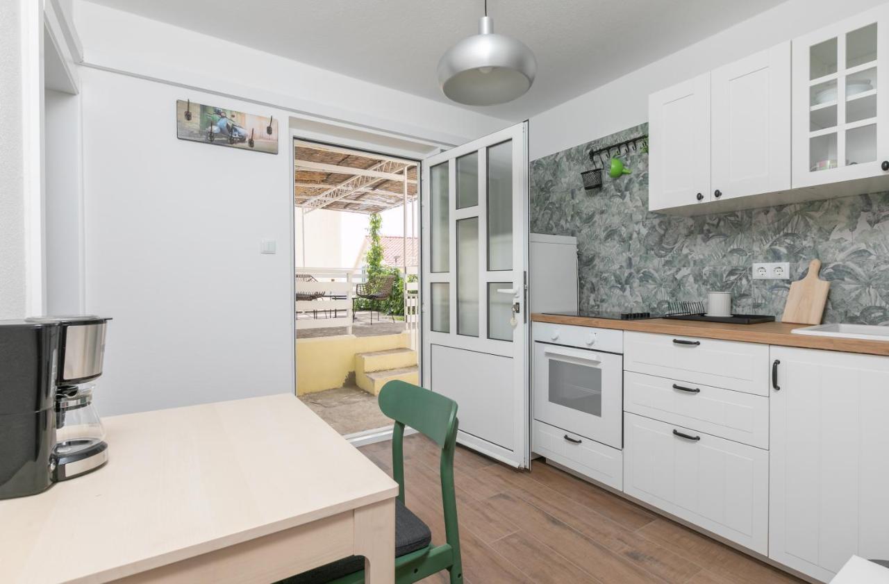 Ferienwohnung La Casa Di Nonno Milna  Exterior foto