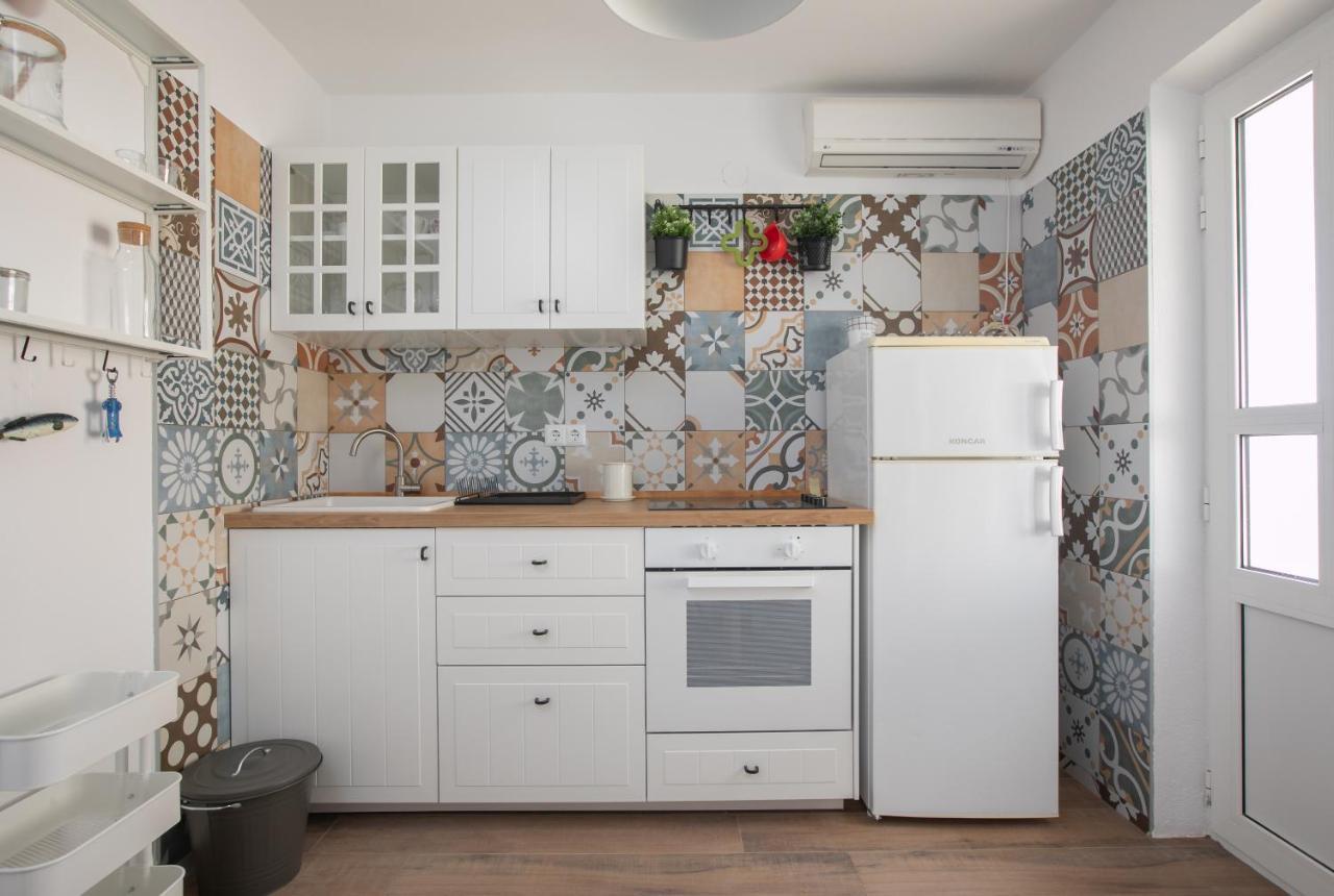 Ferienwohnung La Casa Di Nonno Milna  Exterior foto
